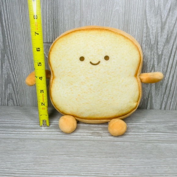 Sliced toast plush doll toy animated with face cute pillow plush bread - Picture 2 of 3